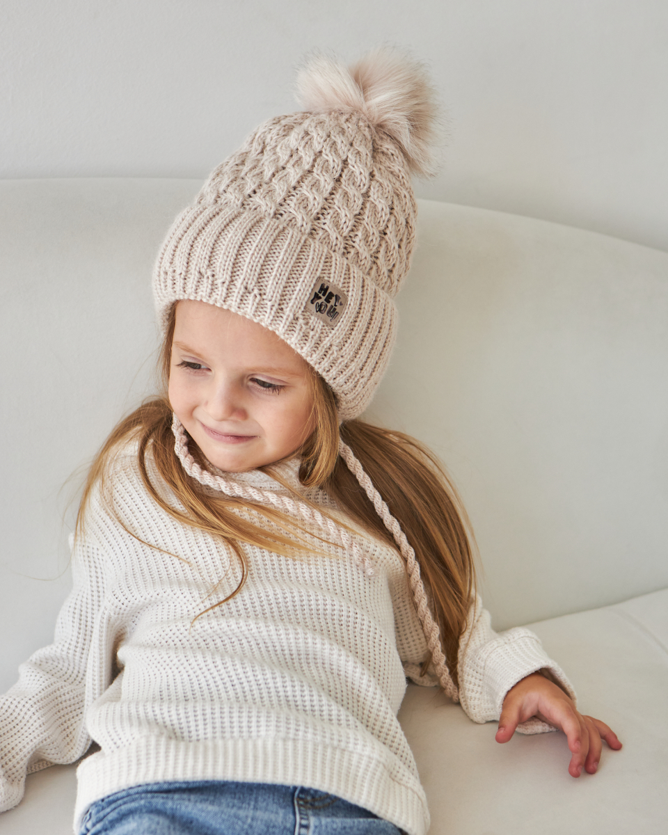 Зимова шапка для дівчинки з помпоном арт. 3336-4