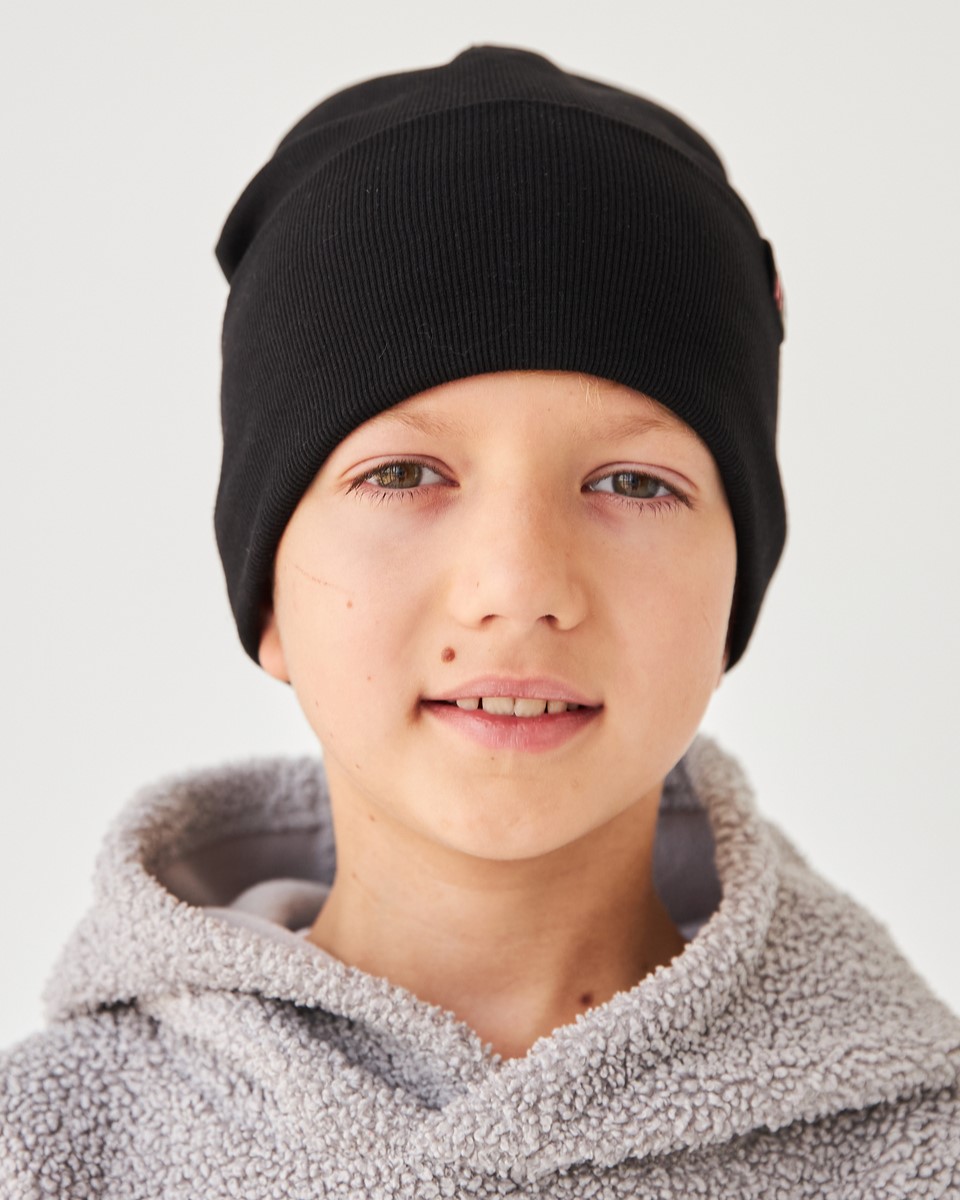 Шапка двошарова з відворотом для хлопчиків