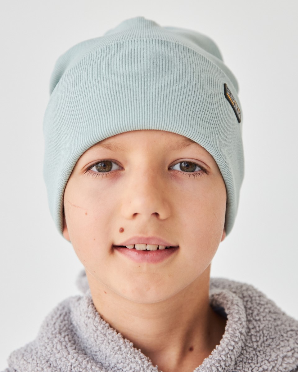 Шапка двошарова з відворотом для хлопчиків
