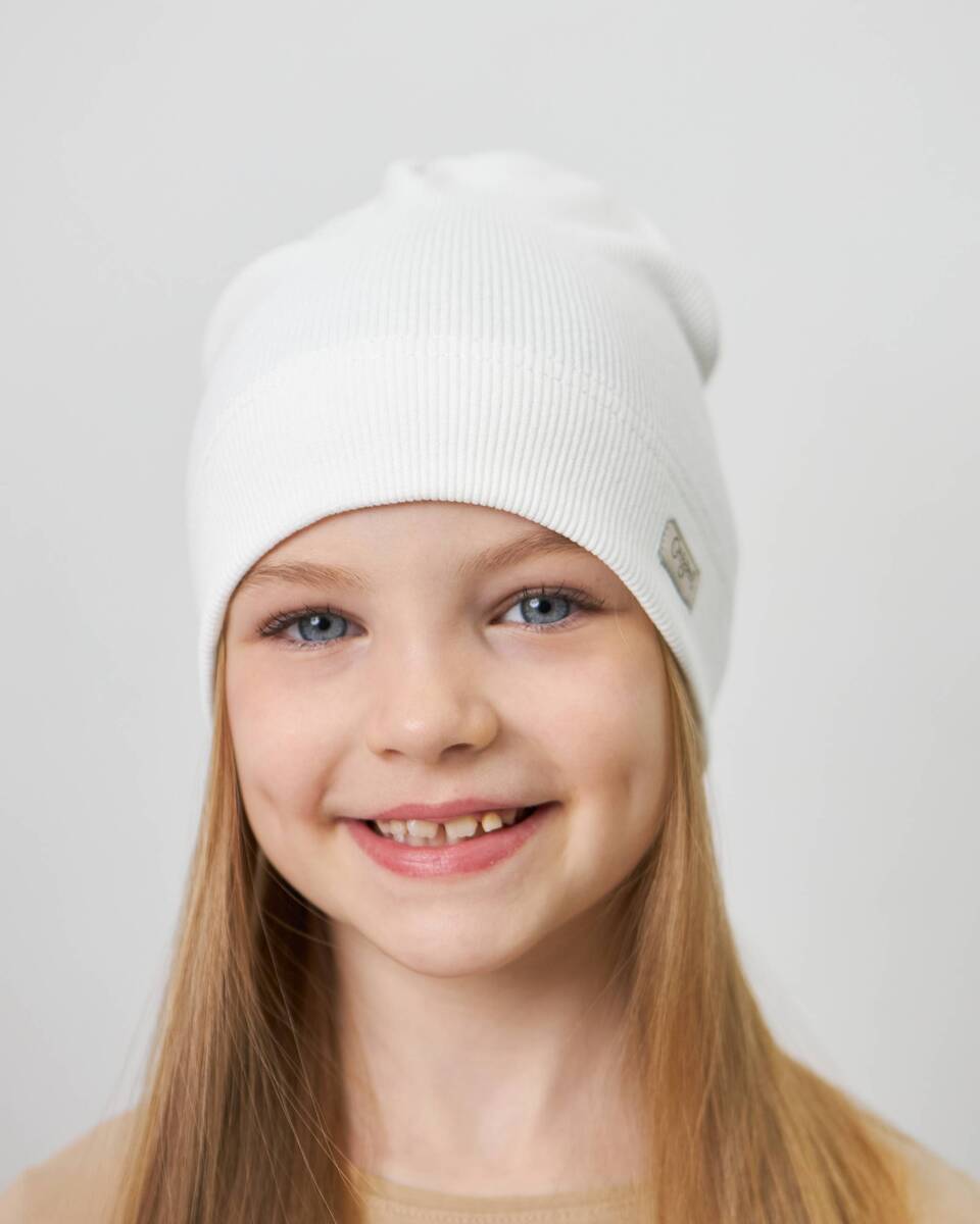 Шапка одношарова для дівчаток