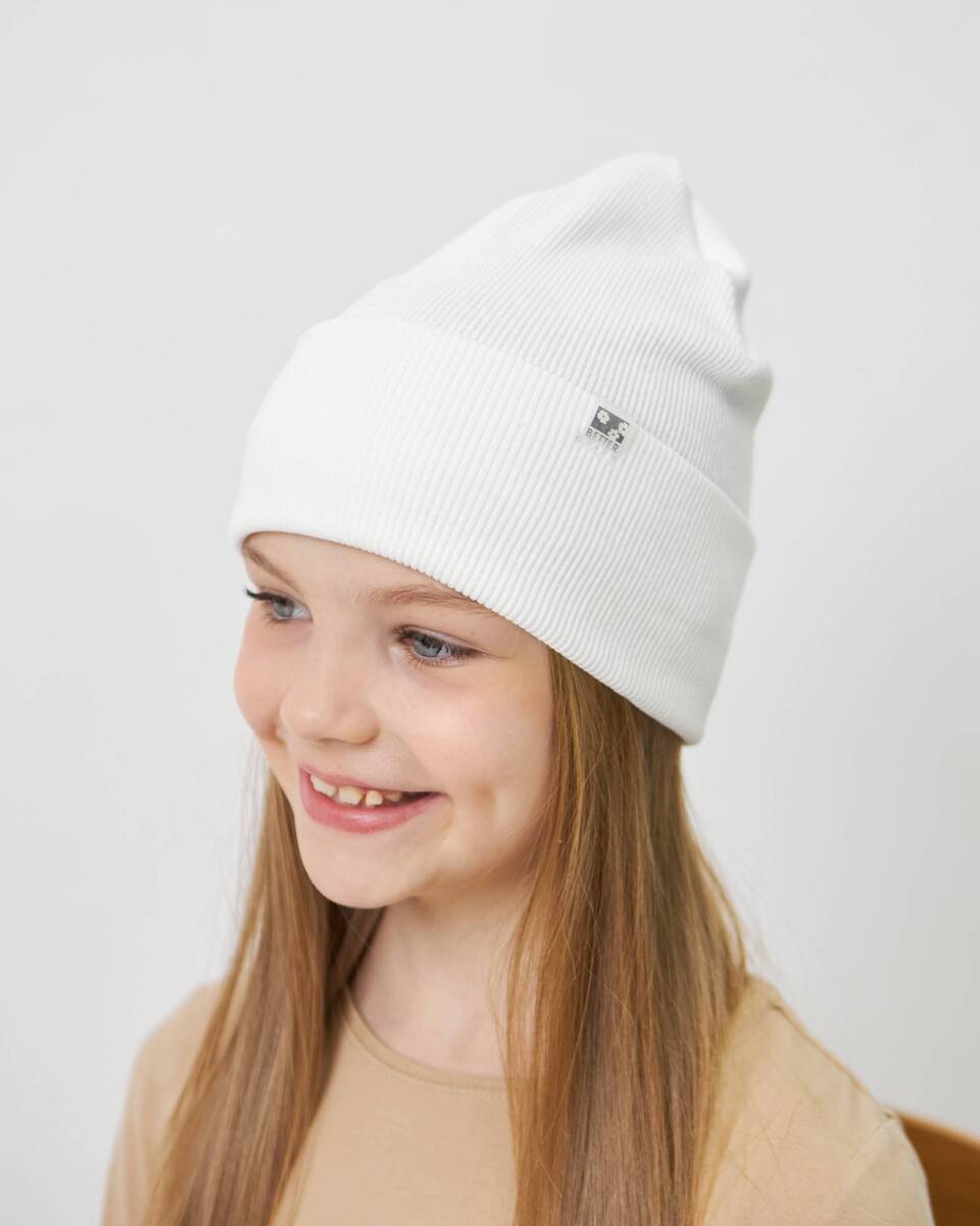 Шапка одношарова з відворотом для дівчаток