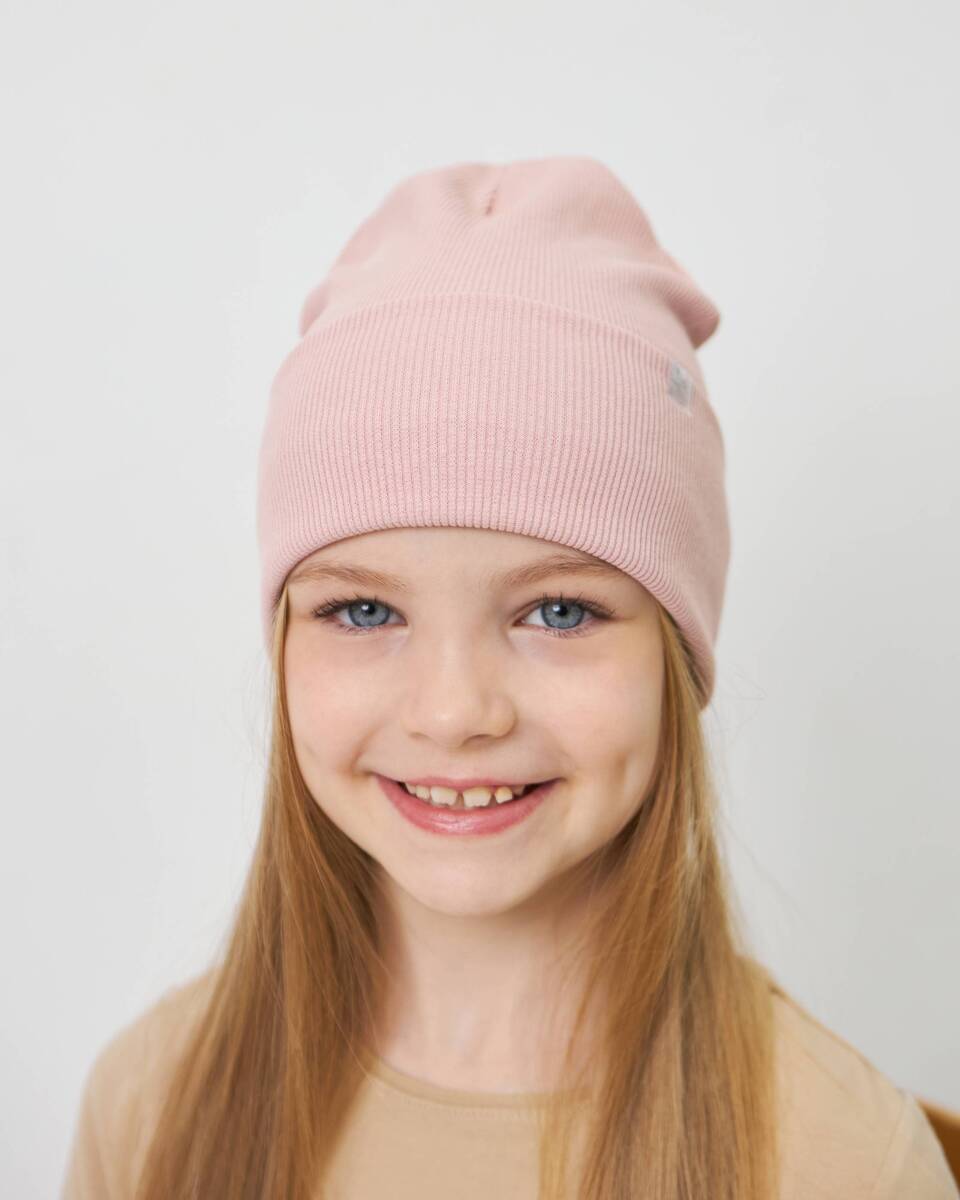 Шапка одношарова з відворотом для дівчаток