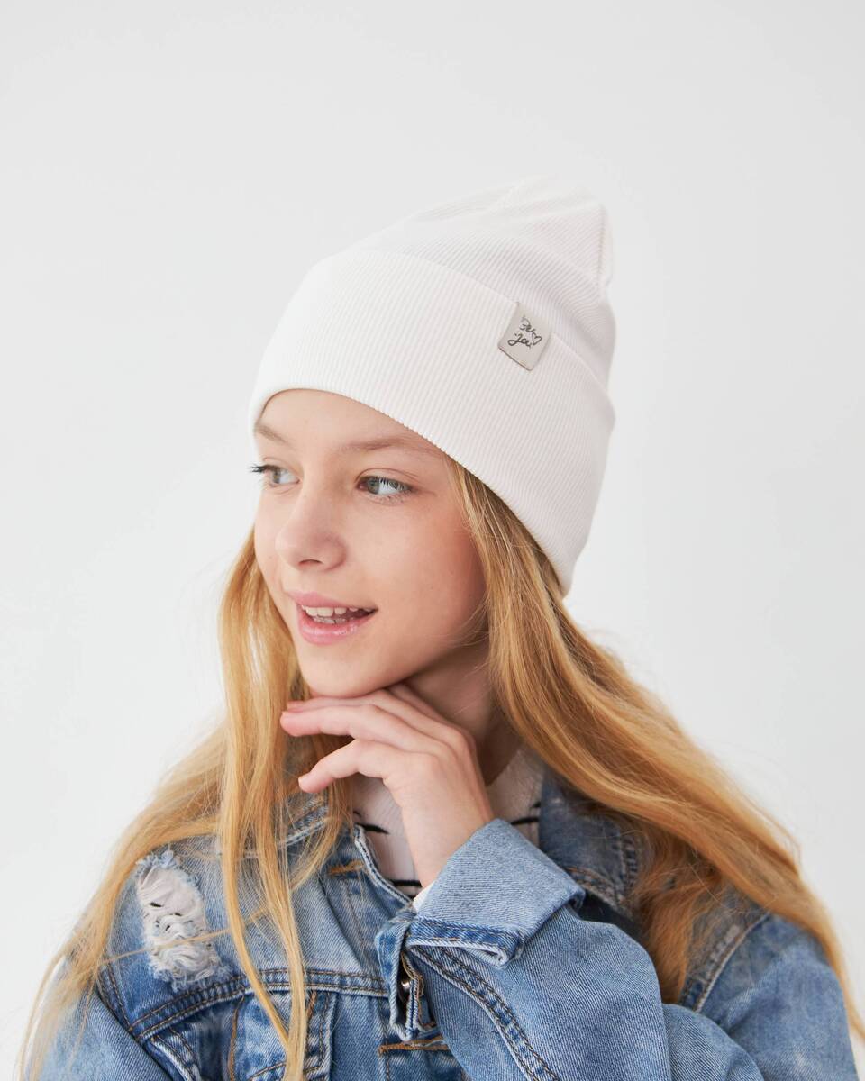 Шапка одношарова з відворотом для дівчаток