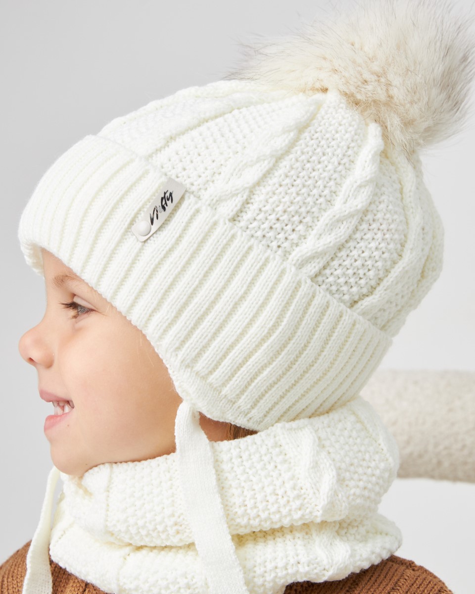 Комплект зимній (шапка на завязках з натуральним пумпоном хомут) для дівчат